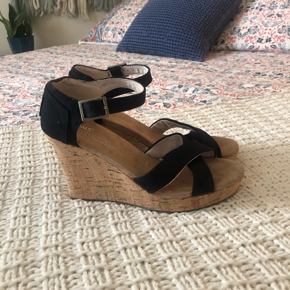 TOMS Canvas Black Wedge Sandals Size 6.5